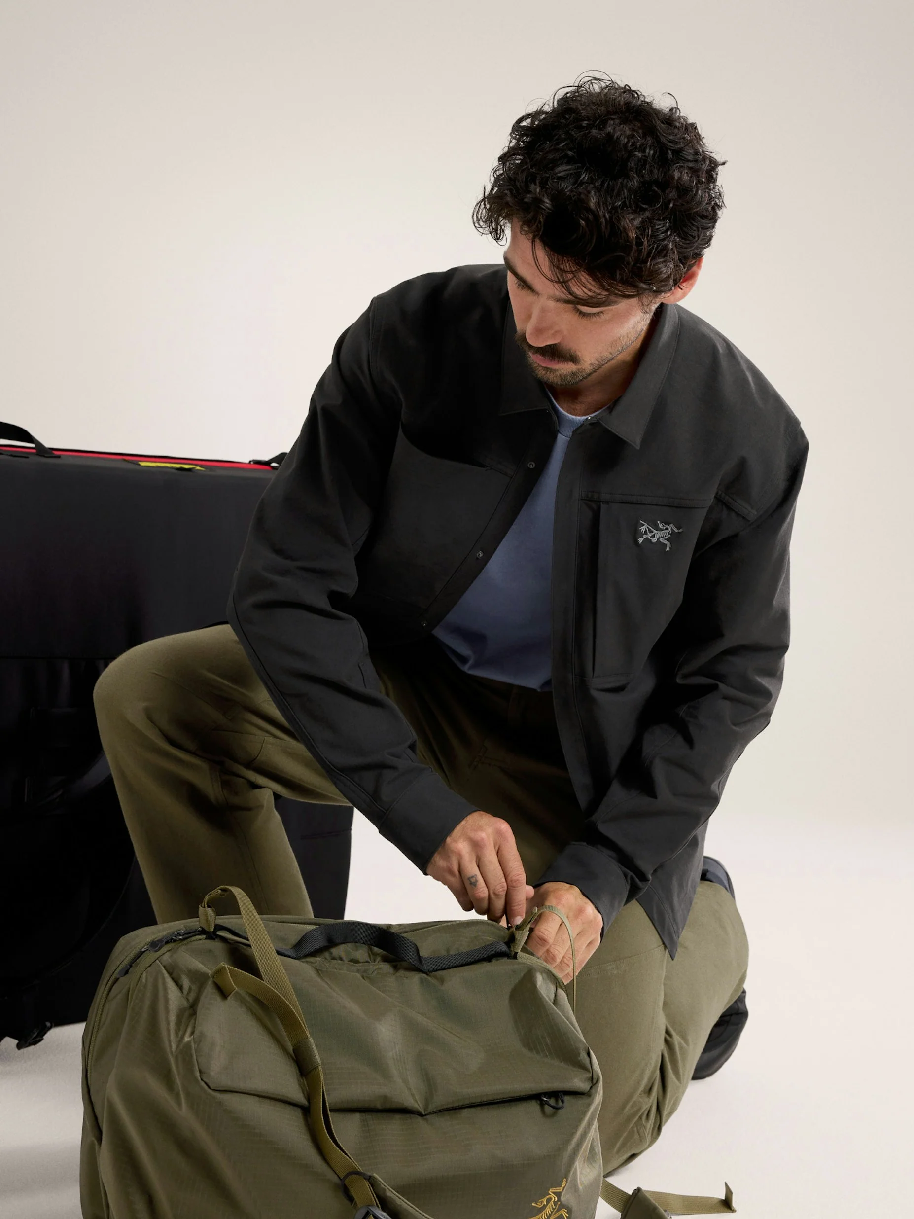 Cronin Cotton Overshirt - Men's - Image 9