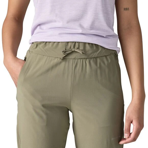 Terrebonne Joggers - Women's - Image 8